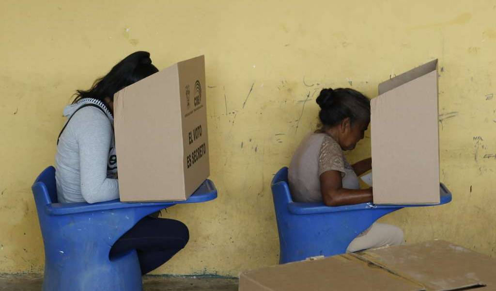 100 candidatos a la presidencia de Ecuador desde el retorno de la democracia