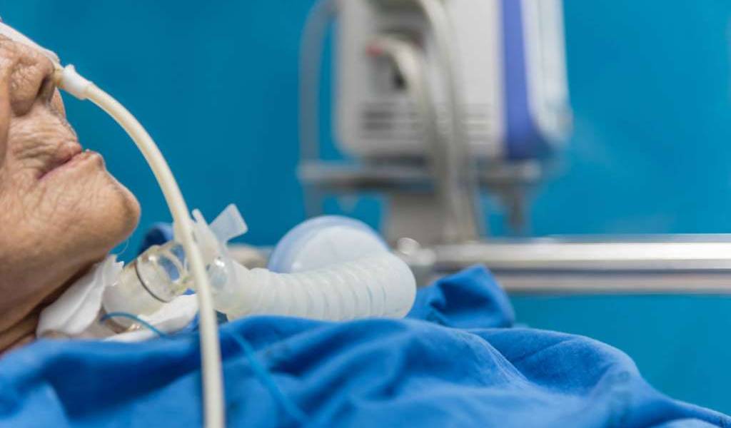 COVID-19: 100 muertos en centros geriátricos del país