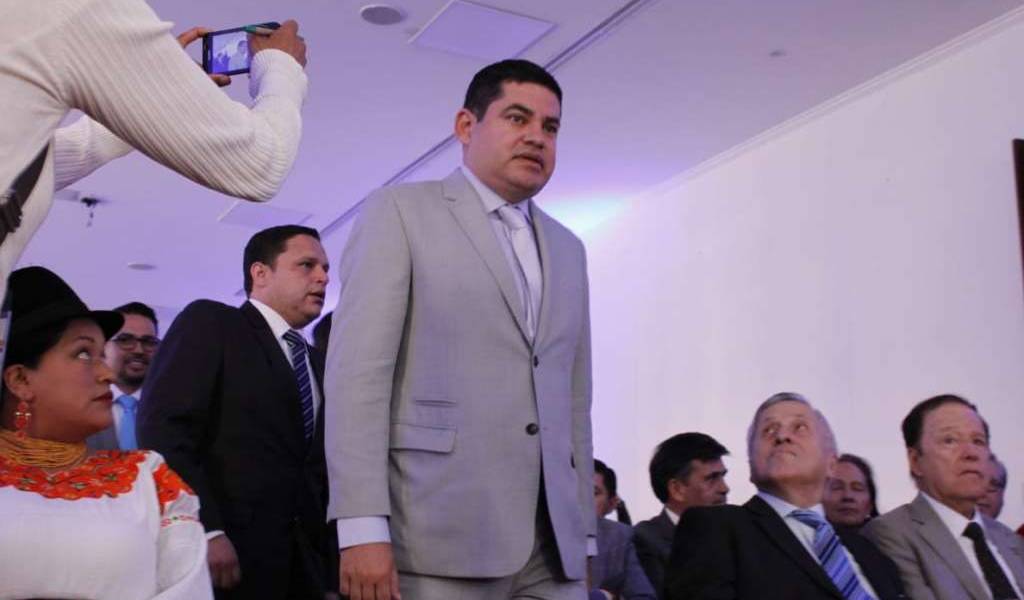 Tuárez irá a la Asamblea y pide que Contraloría lo audite