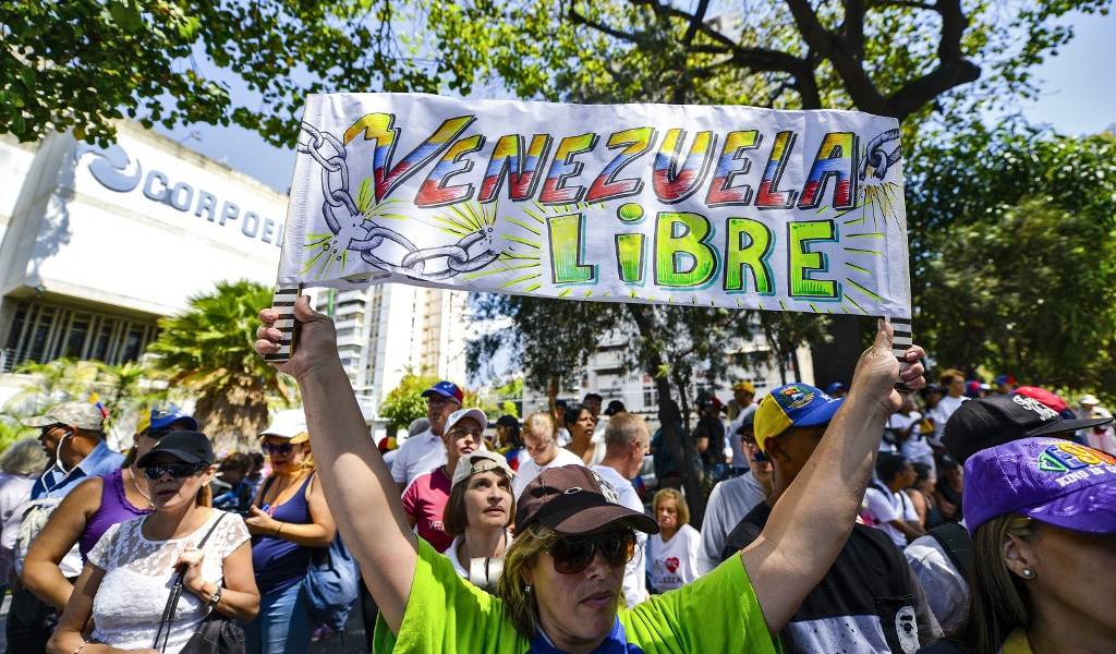 Denuncian el arresto de 2 diputados venezolanos