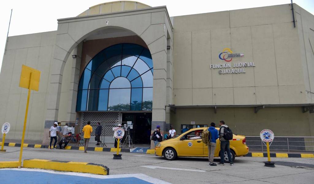 Se suspende juicio contra Alfredo Adum por su estado de salud