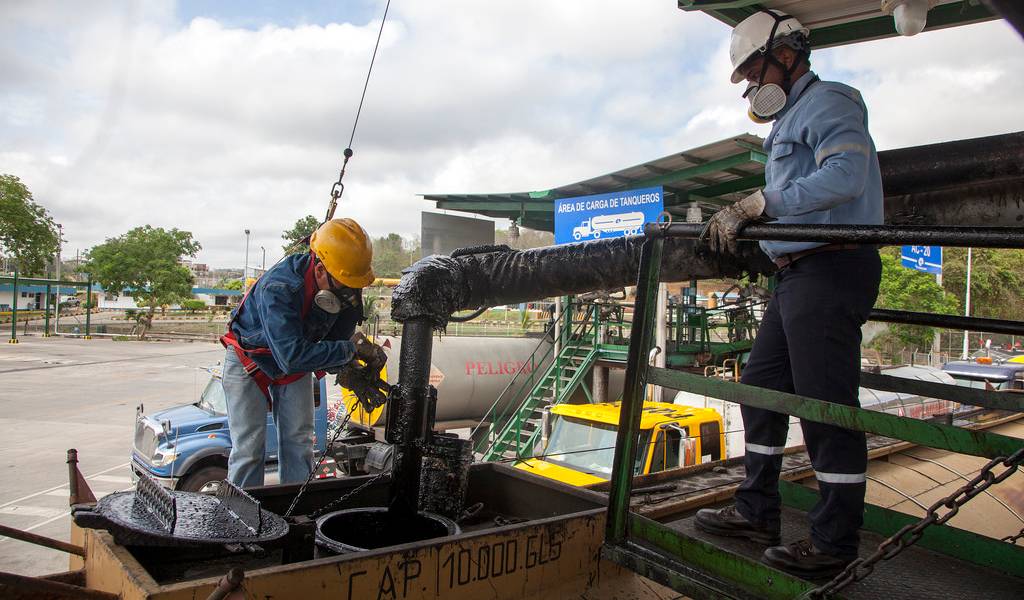 Ecuador busca incrementar producción petrolera tras salir de OPEP