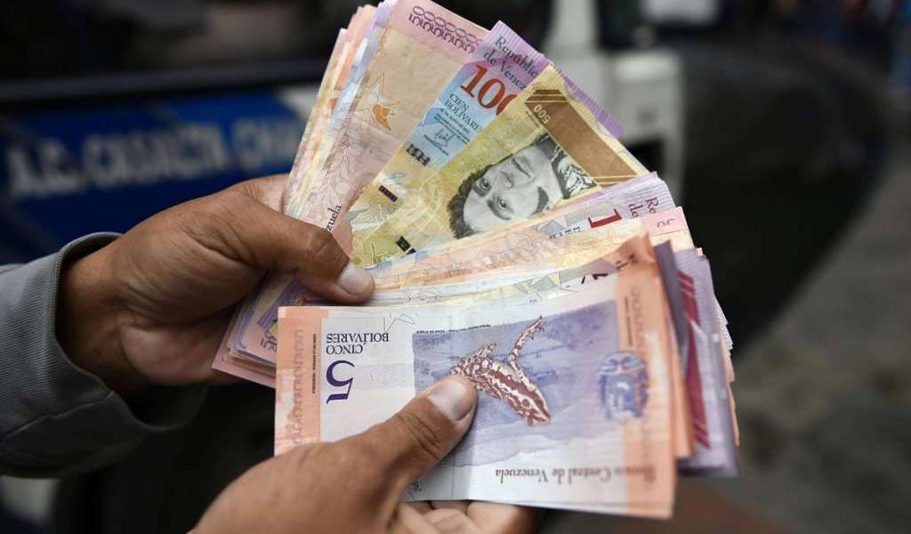 Inflación en Venezuela cierra 2019 en 7.374,4%, según Parlamento