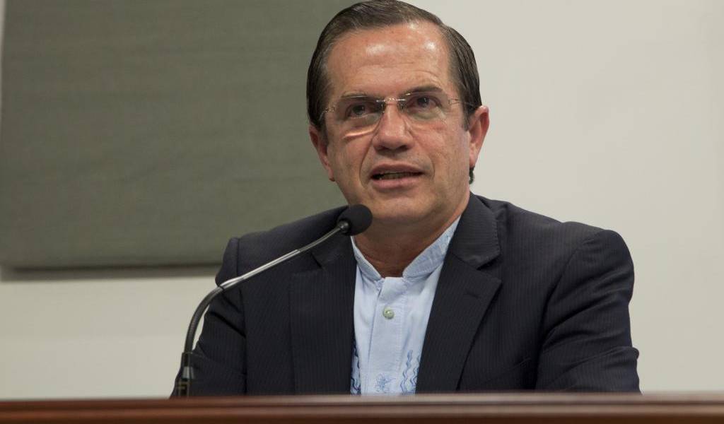 Patiño responde a EE.UU. y dice que no le corresponde evaluar proceso de Fundamedios