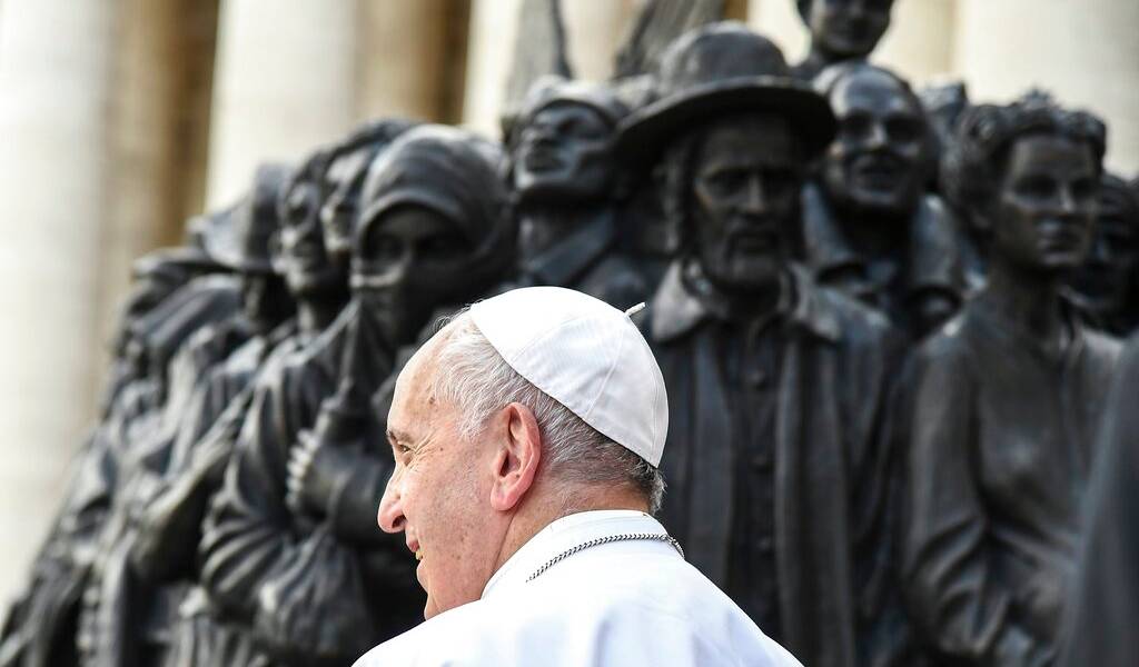 Escándalo en el Vaticano por transacciones &quot;ilegales&quot; en compras inmobiliarias