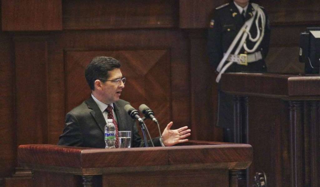 Suspenden sesión de juicio político a exprocurador García