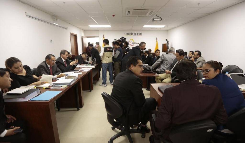 Se desarrolla segundo día de audiencia por cohecho en caso Petroecuador