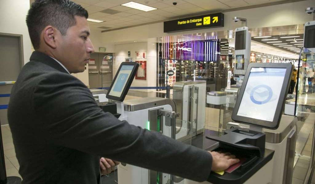 Ecuador introducirá controles biométricos en aeropuertos