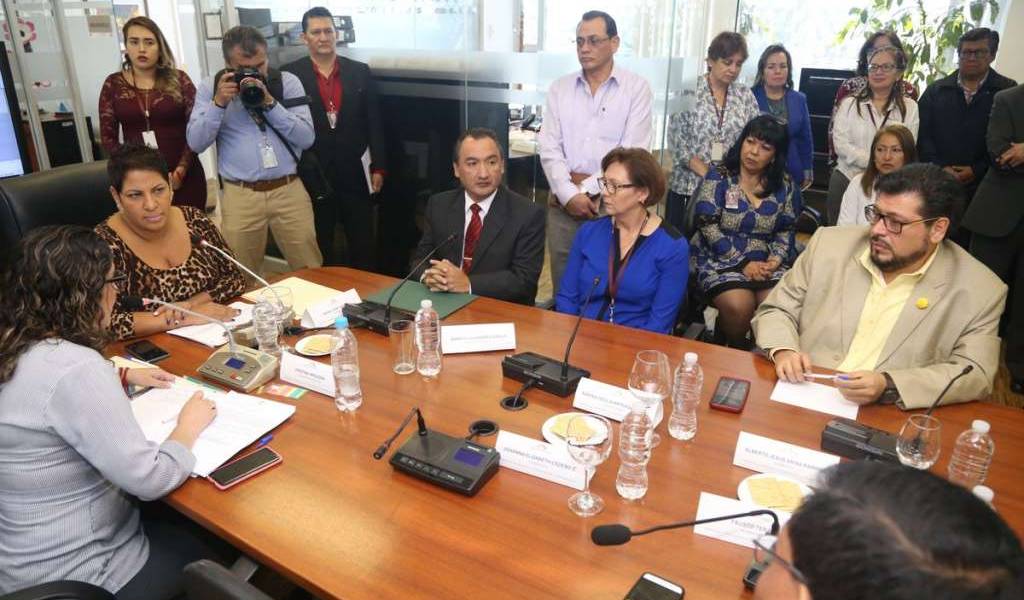 Pugna en comisiones de Trabajadores y de Gobiernos Autónomos