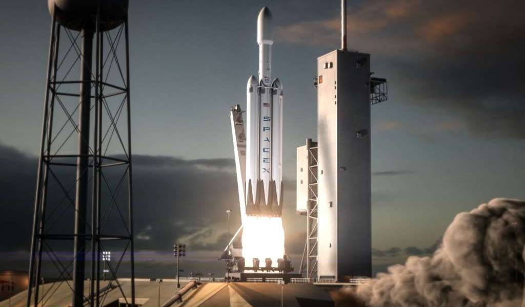 SpaceX listo para lanzamiento de prueba del cohete más poderoso del mundo