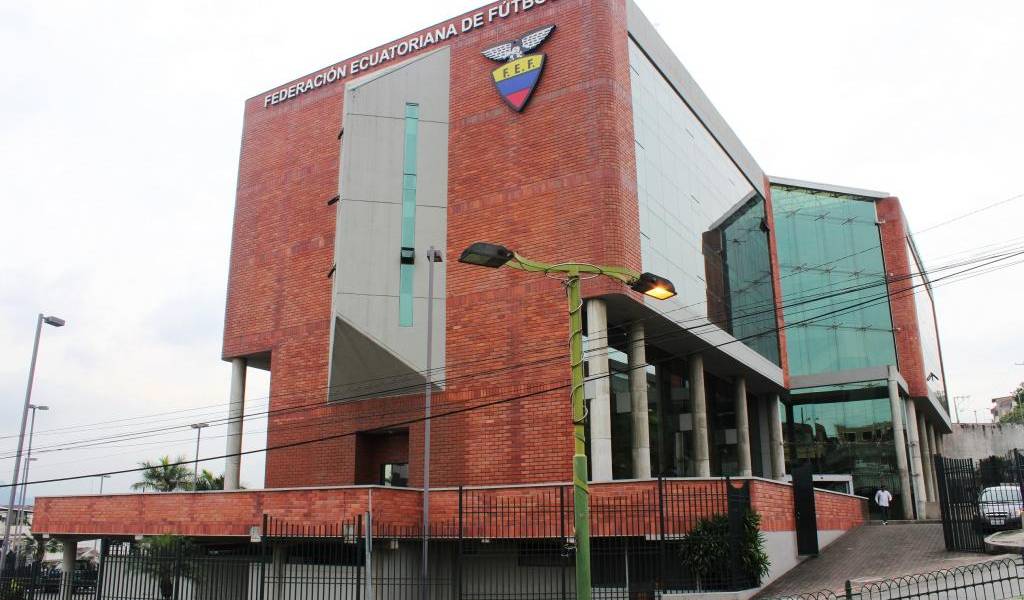 Allanan edificio de la Federación Ecuatoriana de Fútbol