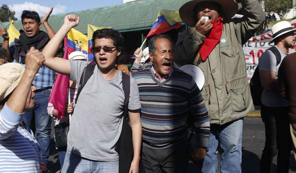 Disturbios durante comparecencia de Tuárez en Asamblea
