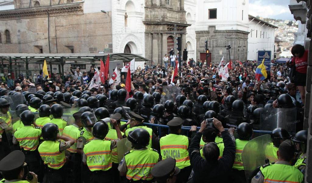 La marcha sindical fue disuelta en la Plaza de San Francisco