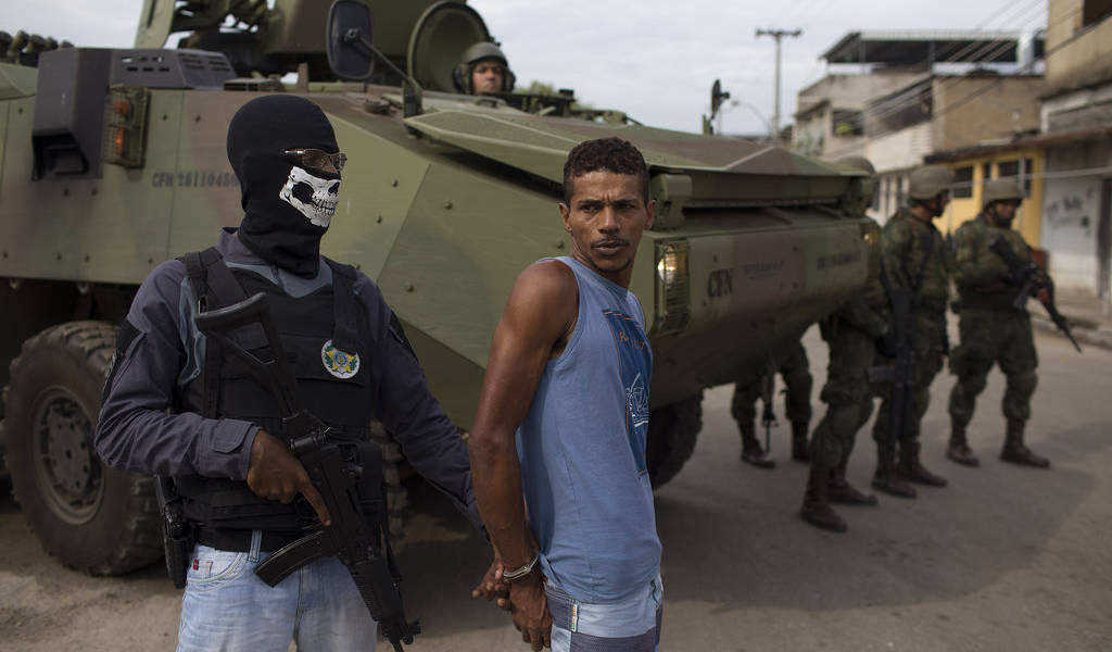 Estados vecinos de Rio, en alerta por efectos de la intervención militar