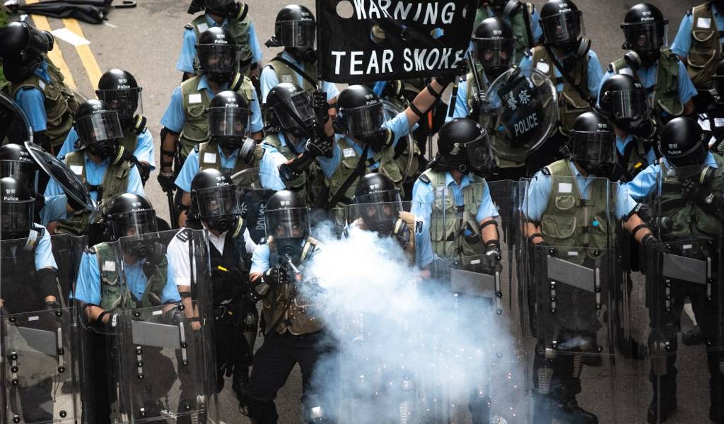 Ley de extradición a China desata violencia en Hong Kong