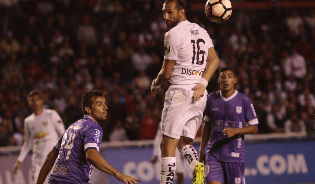 Hernán Barcos se queja del arbitraje en la Conmebol Sudamericana