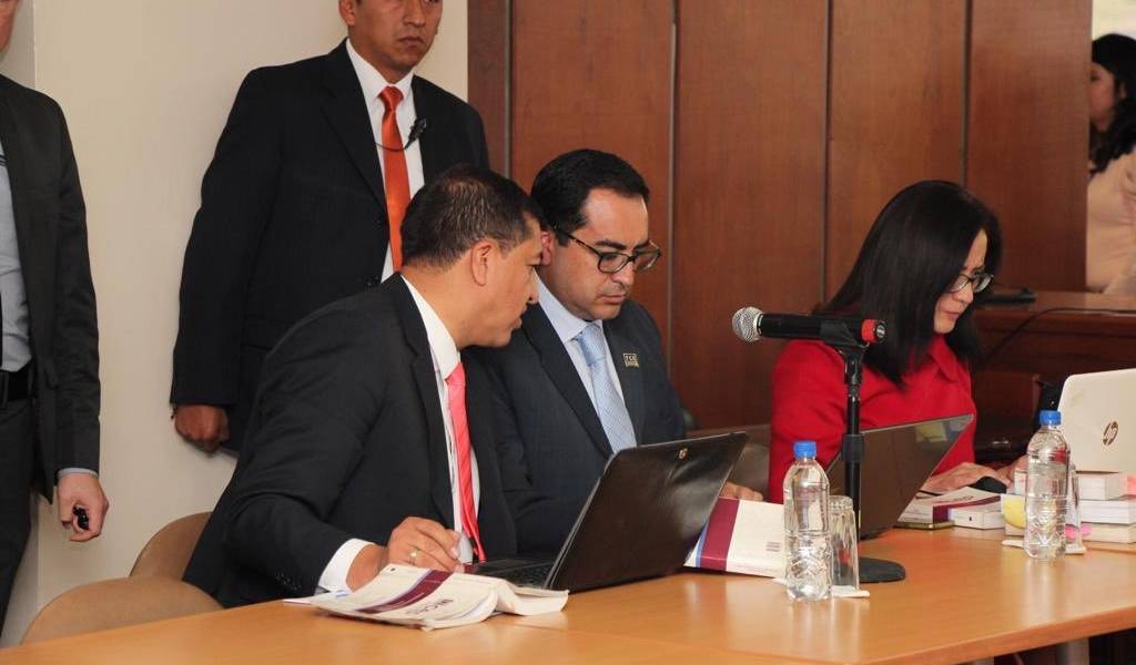 Rechazan procedimiento abreviado para exagentes