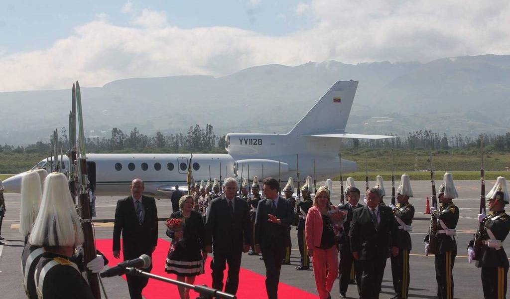 Primeros mandatarios llegan a Quito para el cambio de mando presidencial