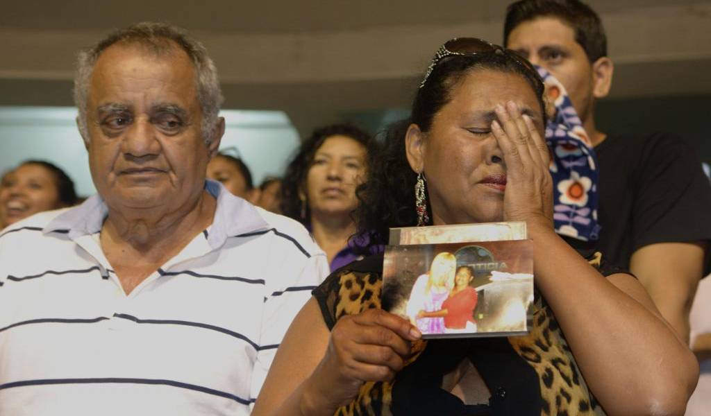Los ecuatorianos dan el último adiós a Sharon