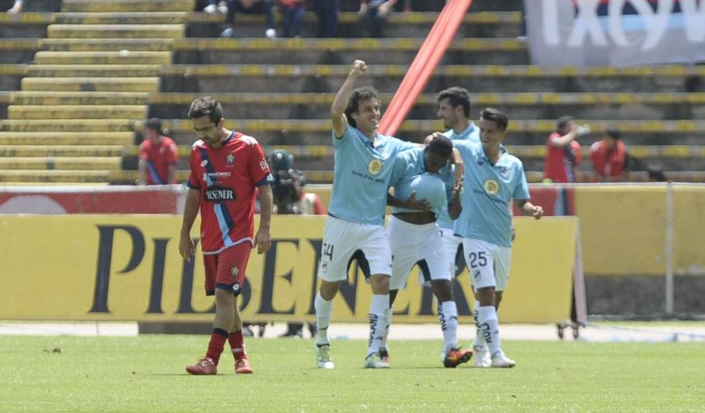 La Católica vence a El Nacional y lucha por cupo a la Sudamericana