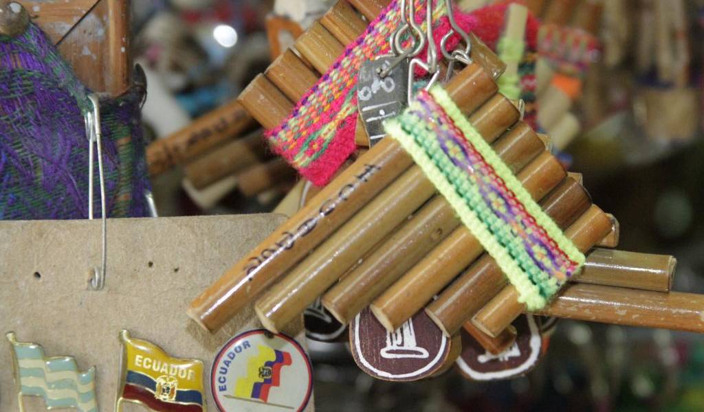 El Mercado Artesanal, un lugar para llevarse un pedacito de Ecuador