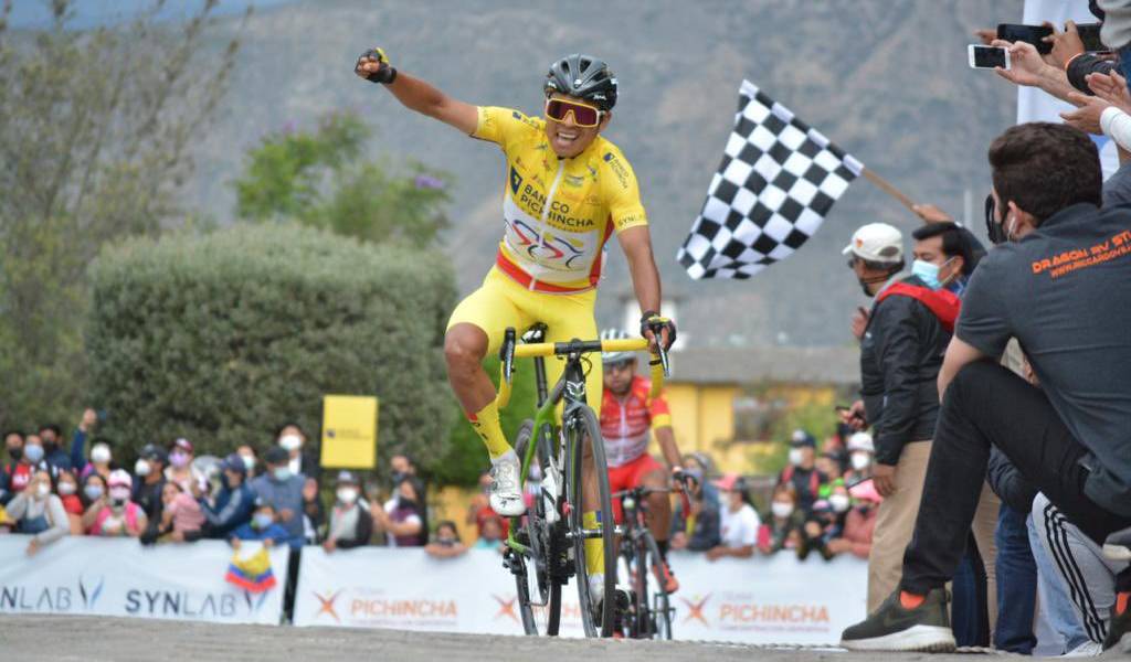 Santiago Montenegro es el campeón de la Vuelta al Ecuador