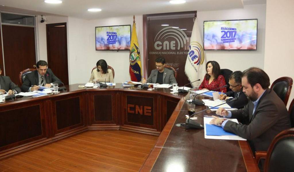 Consejo Nacional Electoral suspende por 12 meses a Sociedad Patriótica