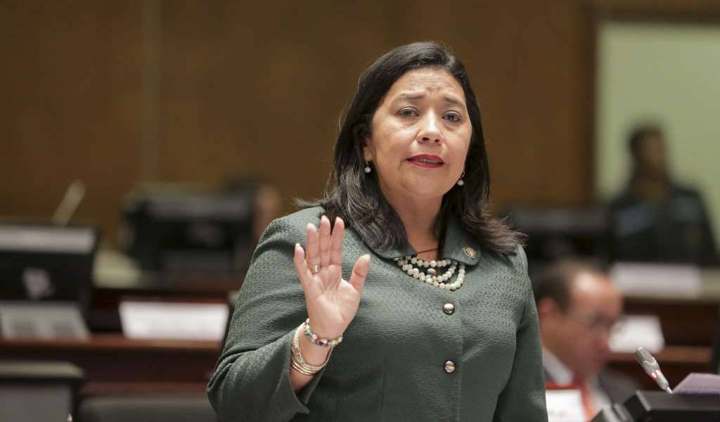 Nueva denuncia contra legisladora Karina Arteaga