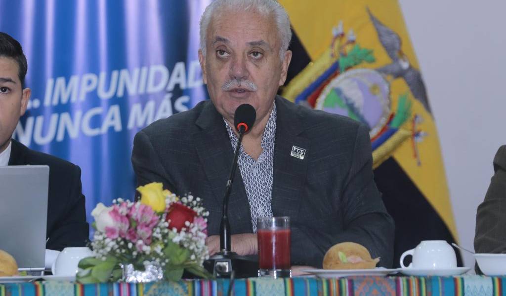 Chiriboga explica caso Pareja y ofrece disculpas a Mauro Andino