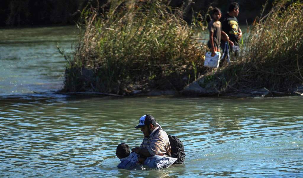 Ecuador y México tratan de identificar cuerpos