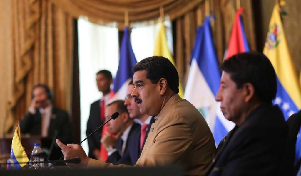Maduro propone &quot;diálogo&quot; con países que le acusan de quebrar orden democrático