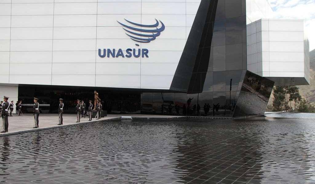 Asamblea autoriza salida de Ecuador de Unasur