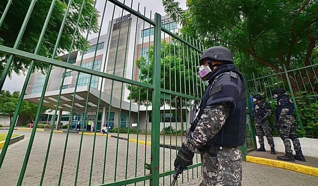 17 detenidos en operativos por corrupción en hospitales