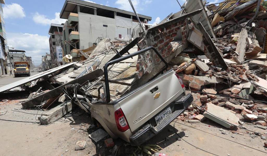 Cifra oficial de personas fallecidas por sismo sube a 246 personas