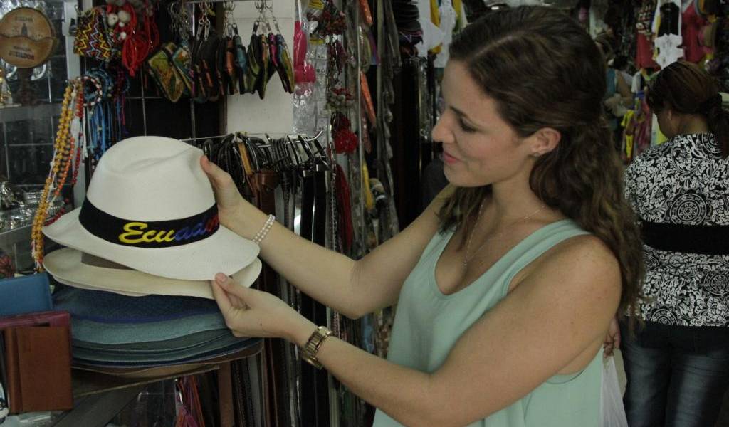 El Mercado Artesanal, un lugar para llevarse un pedacito de Ecuador