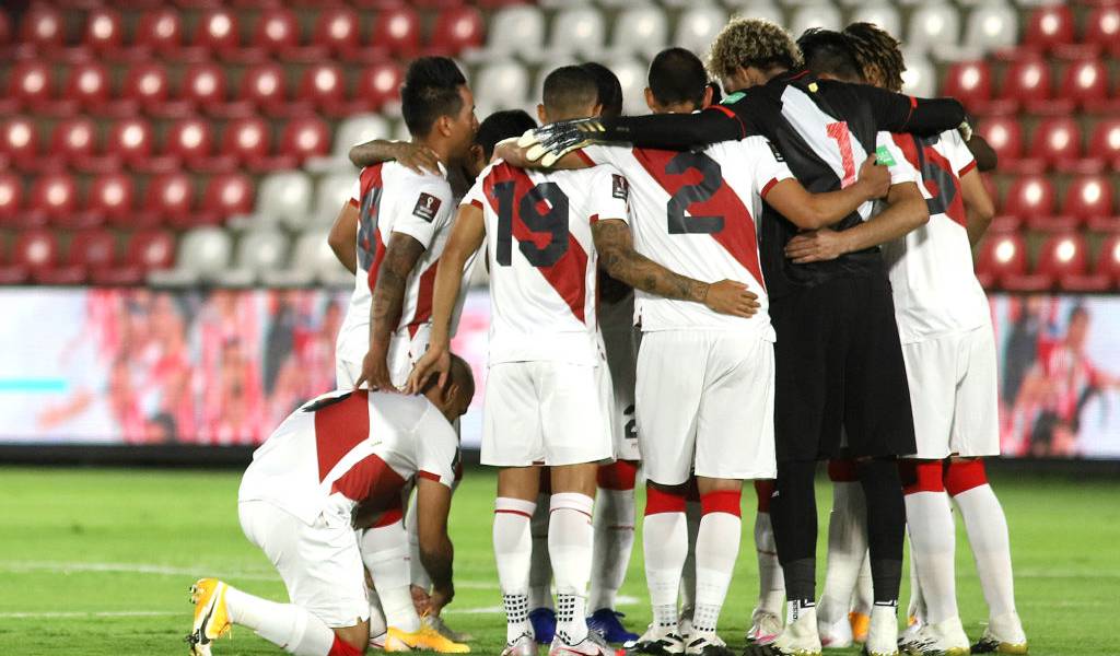Dos jugadores de la selección peruana dan positivo a COVID-19