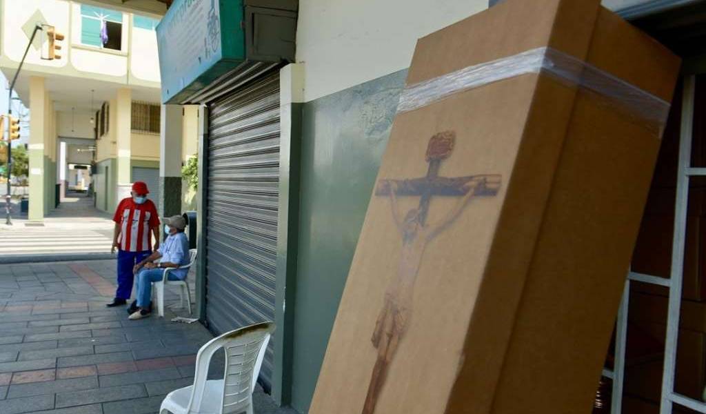 Familia reclama cadáver de mujer de 85 años en Guayaquil