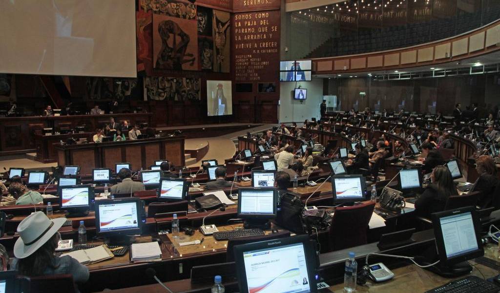 Oposición y oficialismo discrepan sobre procedimiento para reformas