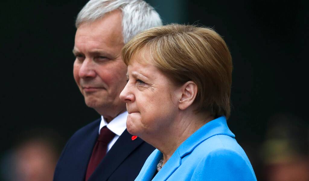 Merkel teme un pico de hasta 19.200 contagios diarios en las navidades