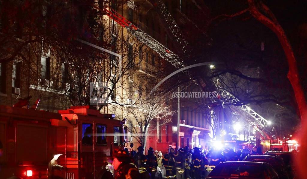 Incendio que dejó 12 muertos en Nueva York fue causado por un niño que jugaba con una cocina