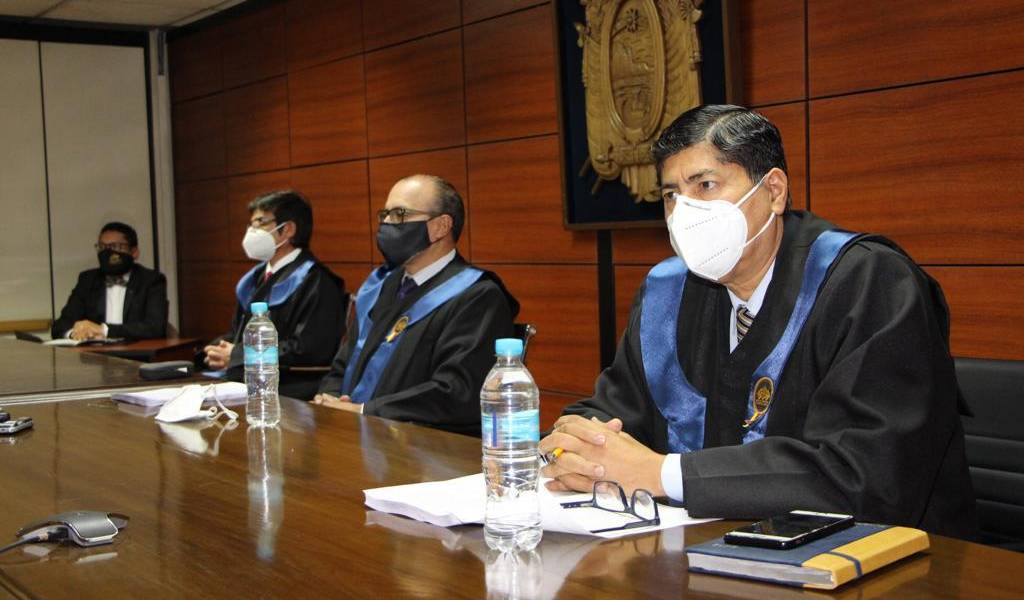 Correa queda inhabilitado políticamente tras decisión de Tribunal