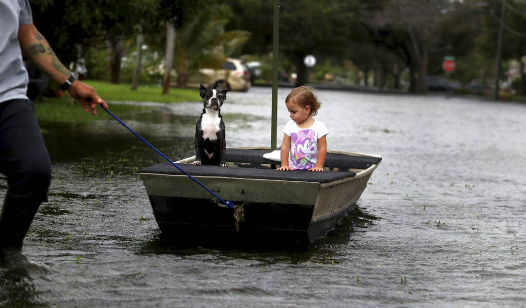 Florida lidia con inundaciones tras los aguaceros de Eta