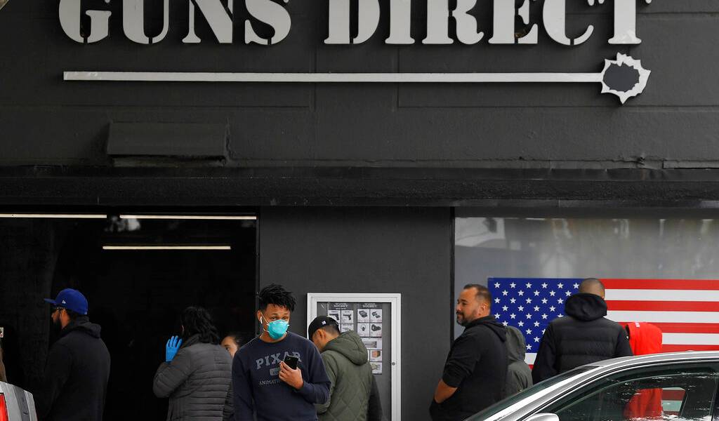 Aumenta venta de armas de fuego en EEUU por coronavirus