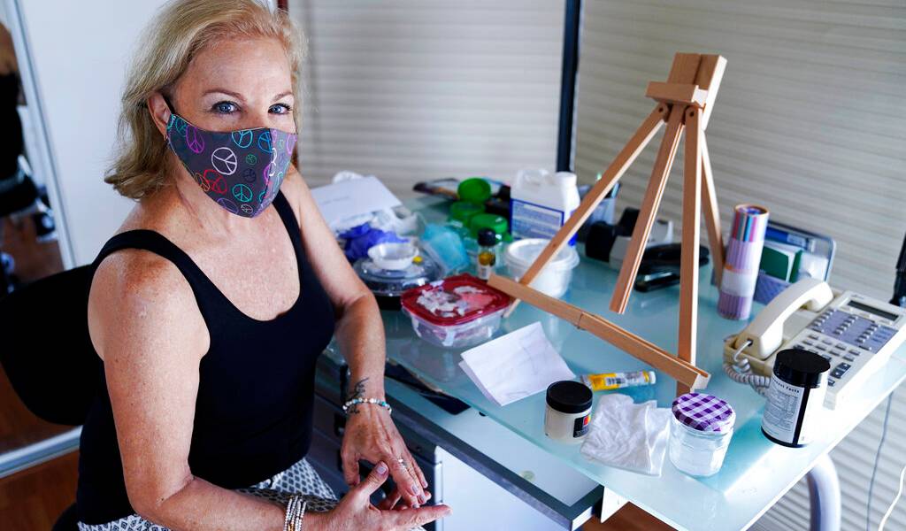 Afectados por la COVID-19, artistas se refugian en su oficio