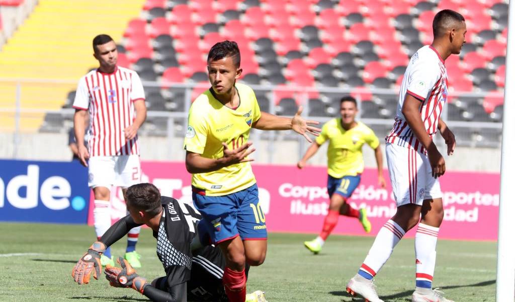 Ecuador arranca goleando a Paraguay en Sudamericano