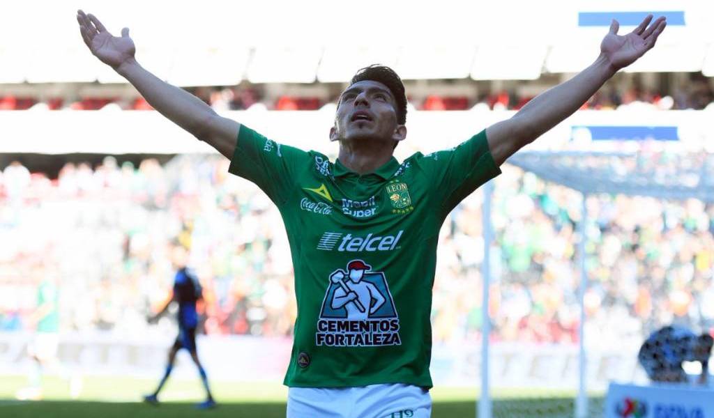 Ángel Mena en el 11 Ideal del fútbol mexicano