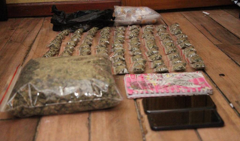 Doce aprehendidos por microtráfico en Quito