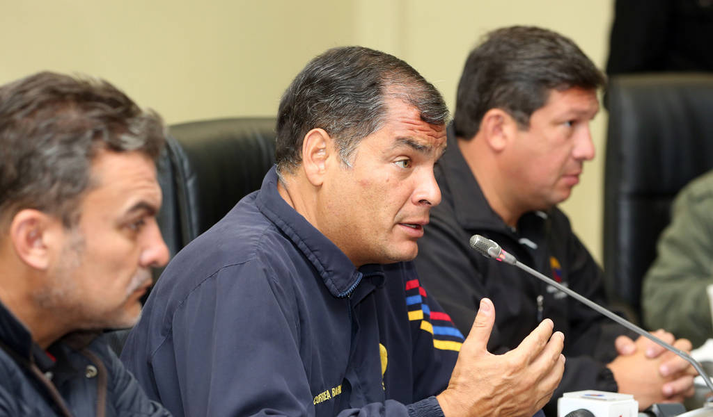 Correa confirma un fallecido tras réplicas ocurridas en Esmeraldas