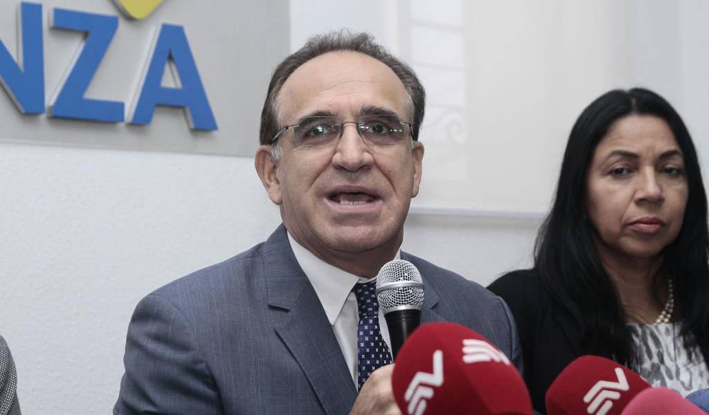 González confirma su postulación como asambleísta por la Unidad