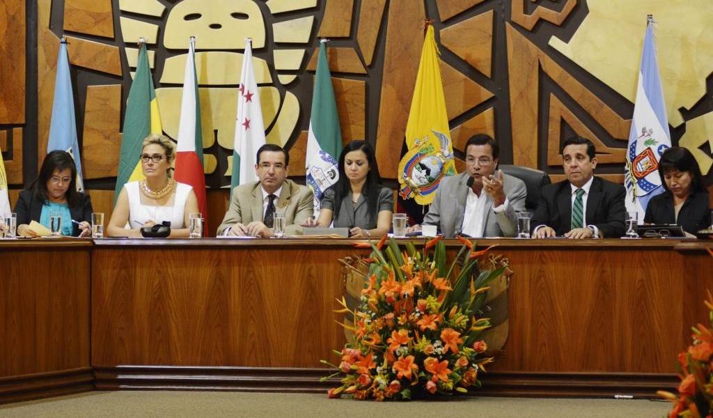 Oficialismo y oposición se unen para defender a la provincia del Guayas